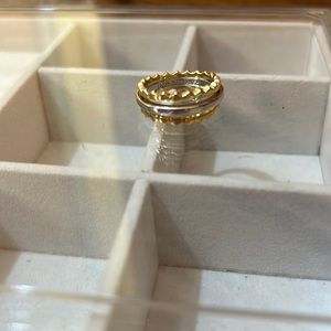 Size 6 kendra scott ring